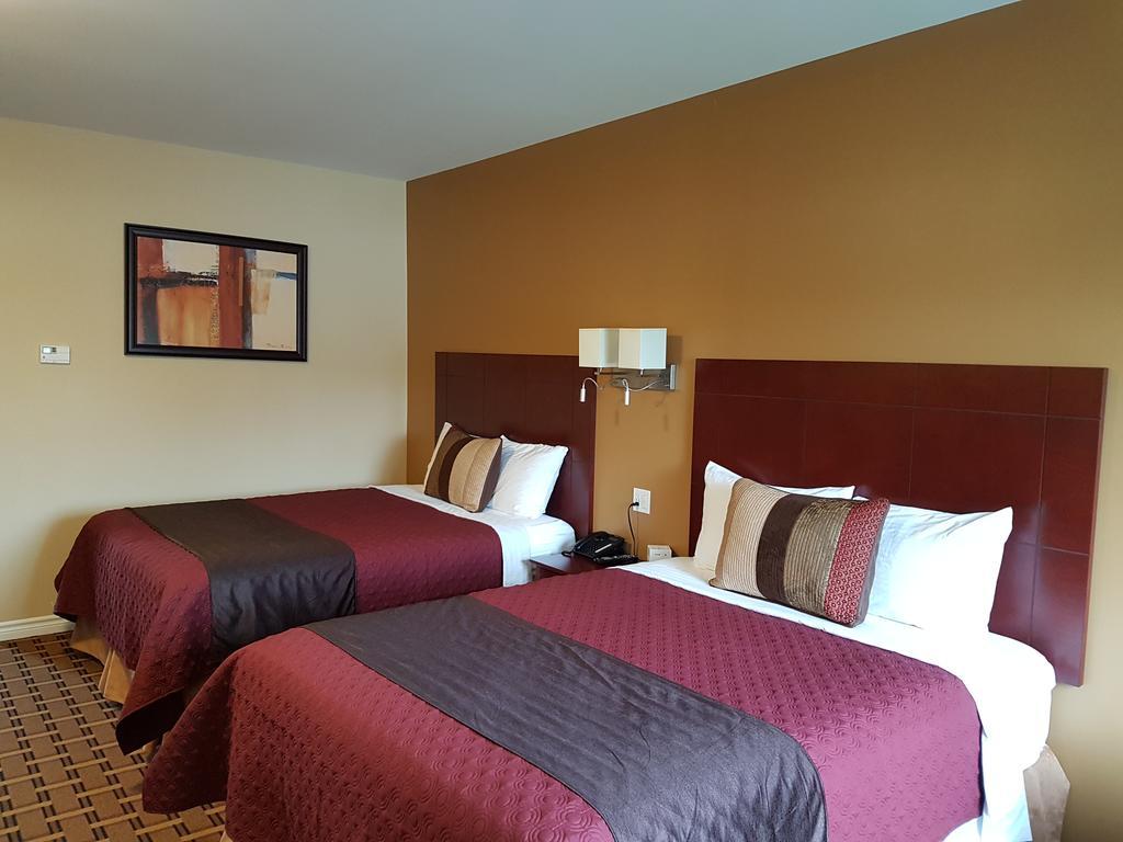 Fox Motor Inn Greater Napanee Εξωτερικό φωτογραφία